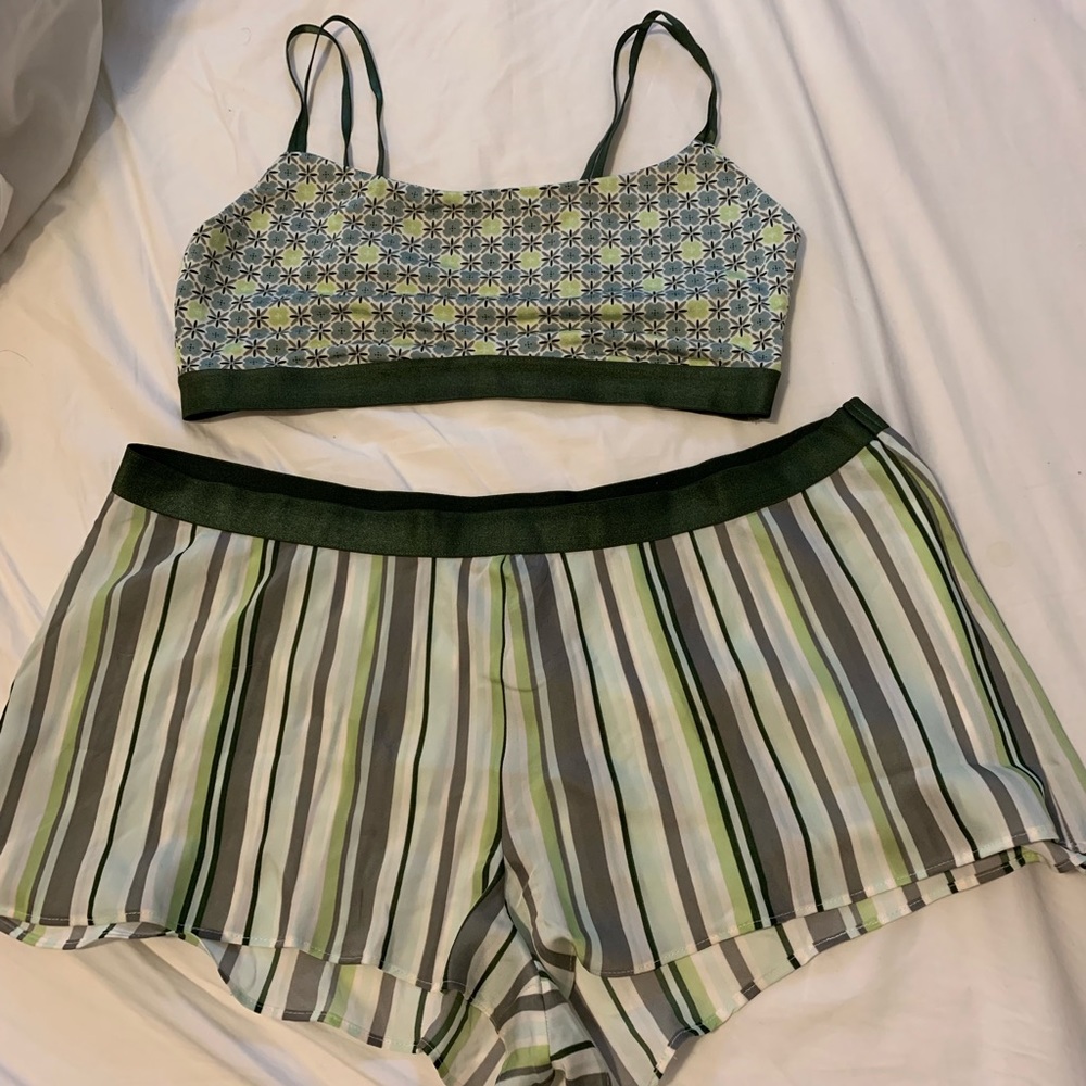 New, tried on once Adore Me set!